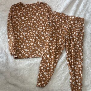 Brave little ones 3t vguc Brown Floral Kids Pajamas
